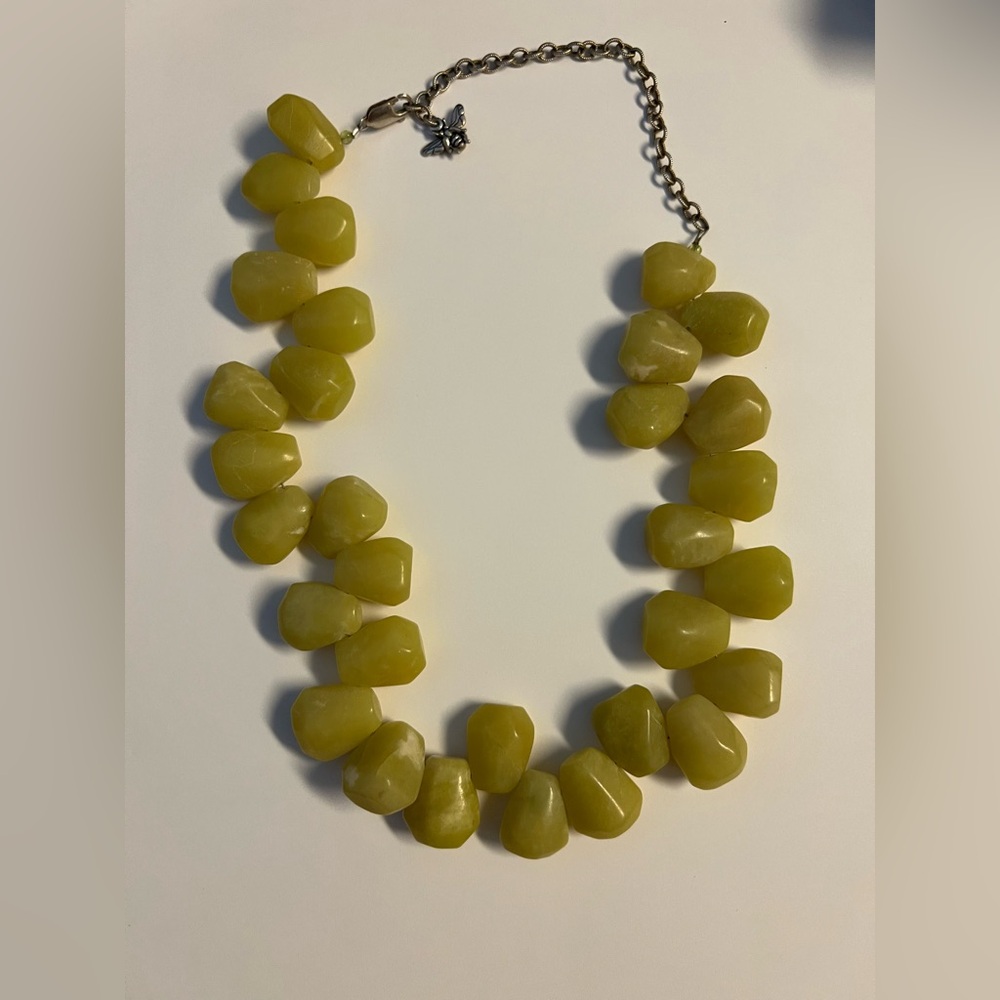 Beautiful vintage Light Green Chunky Beaded Necklace